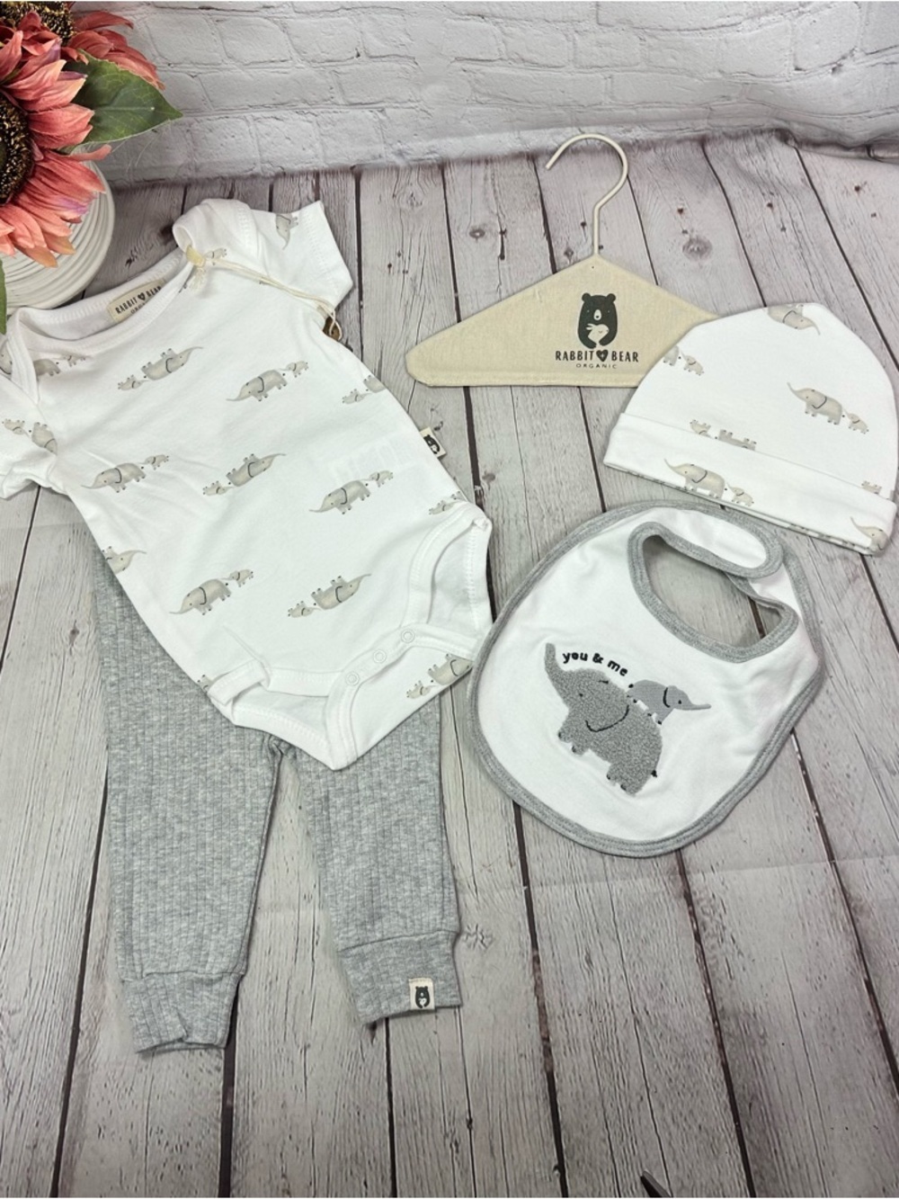 NWT Rabbit & Bear Elephant Baby Set 3-6M unisex neutral layette set